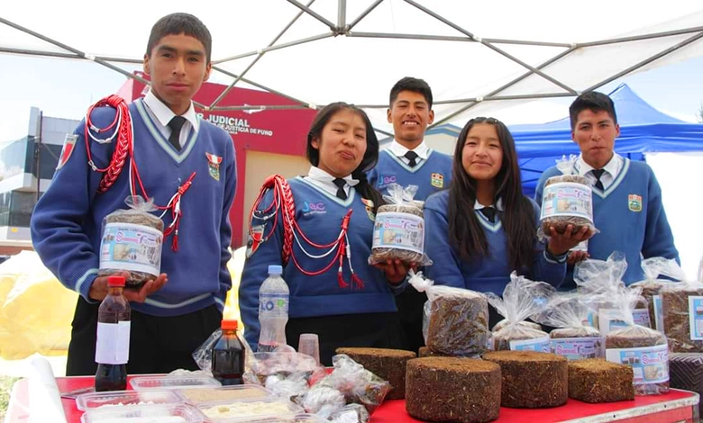 IESA Quishuara de Macari logra Clasificacion a la etapa Nacional en Crea y Emprende