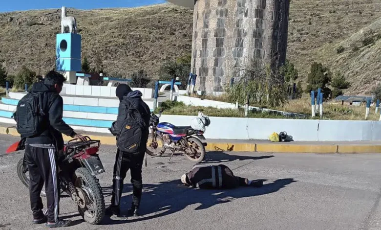 Accidente de moto lineal en ovalo de ingreso al distrito De Nunoa